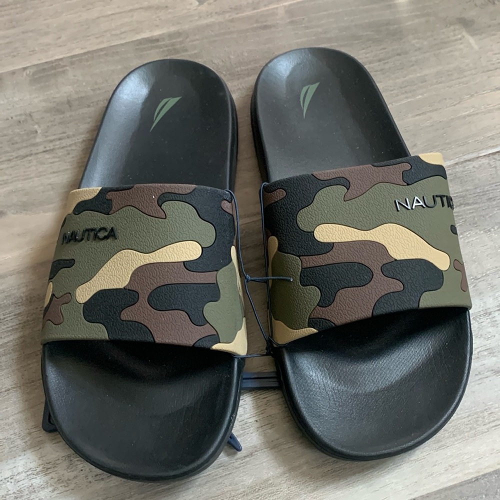 NWOT Nautica Callo Men Slip on Sandals.